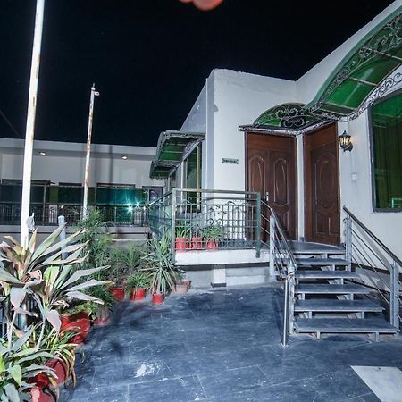 Shelton Accommodator Peshawar Exterior foto